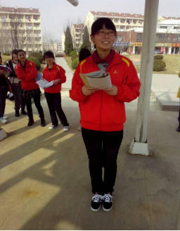 外语系举办“同呼吸，共奋斗”义务宣传环保知识志愿活动